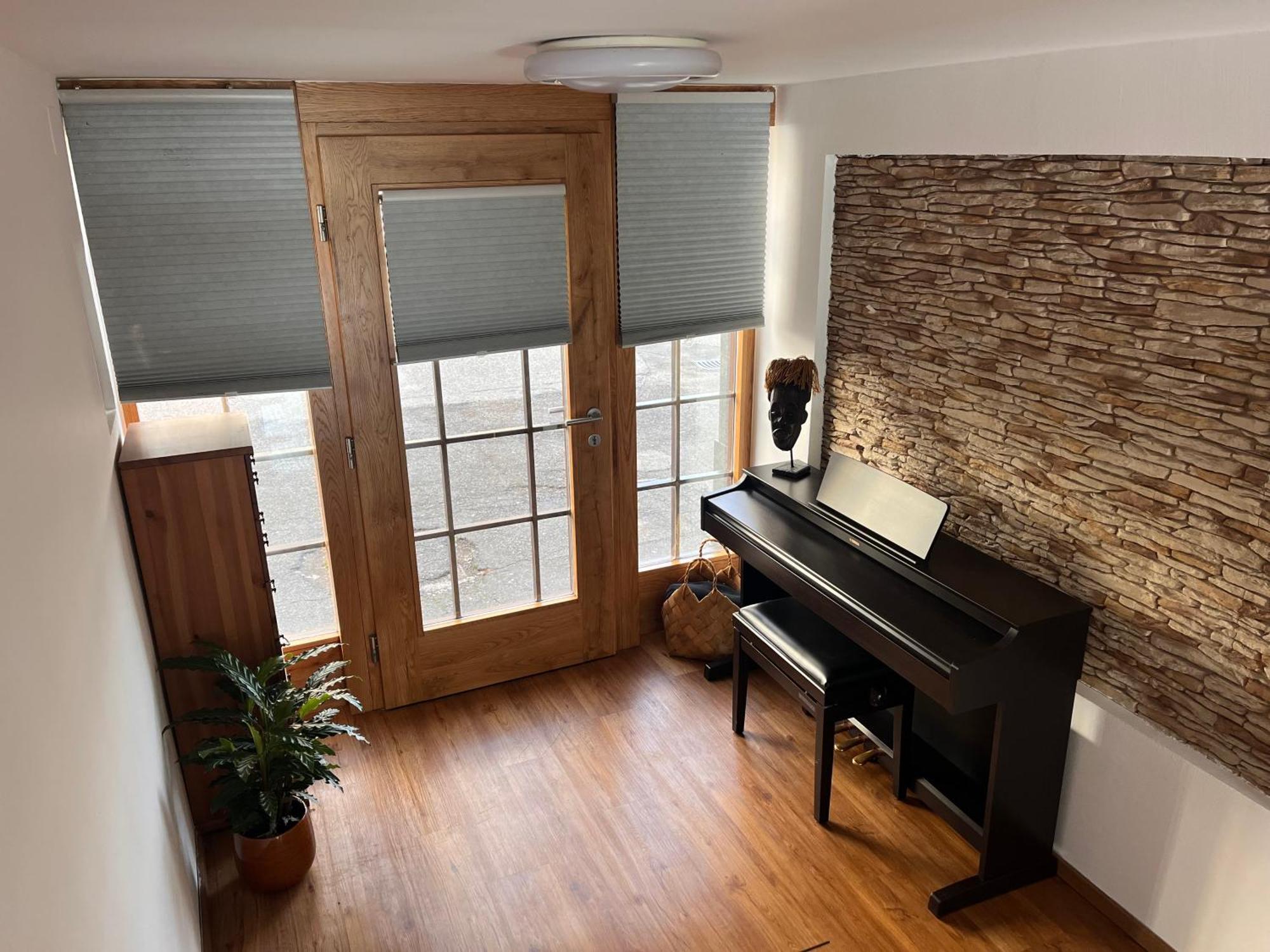 Lilan Apartment Maribor Buitenkant foto