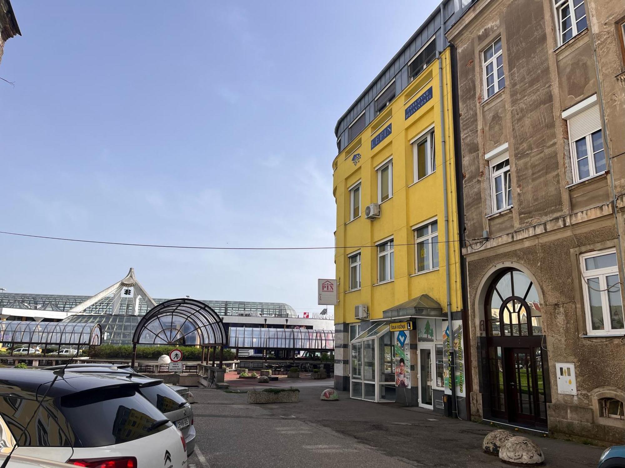Lilan Apartment Maribor Buitenkant foto